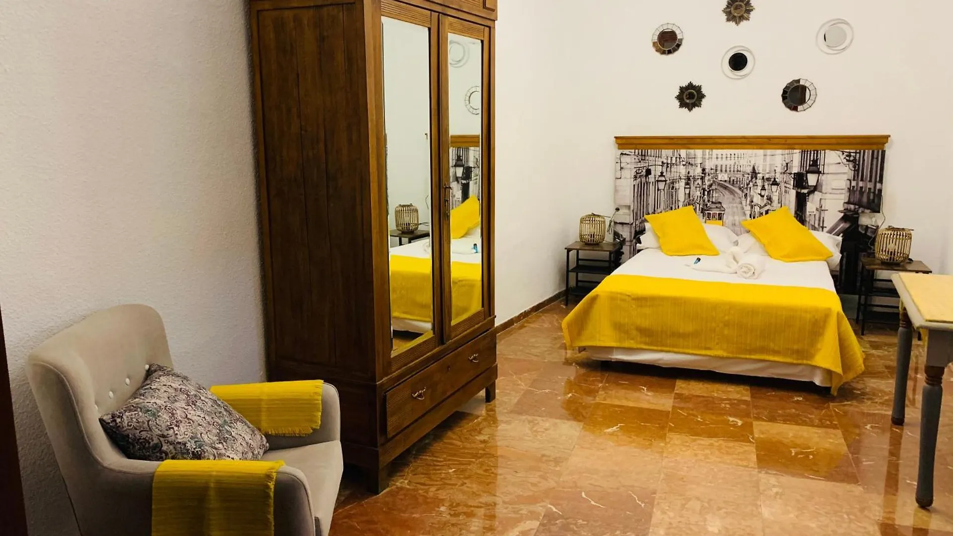 Apartamentos La Casa Del Azafran Cordoba 0*,  Spain