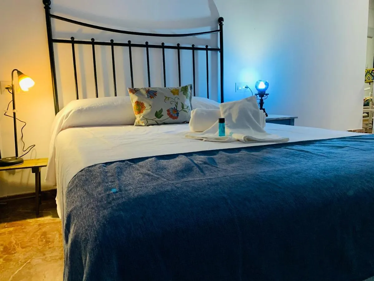 Apartamentos La Casa Del Azafran Cordoba Spain