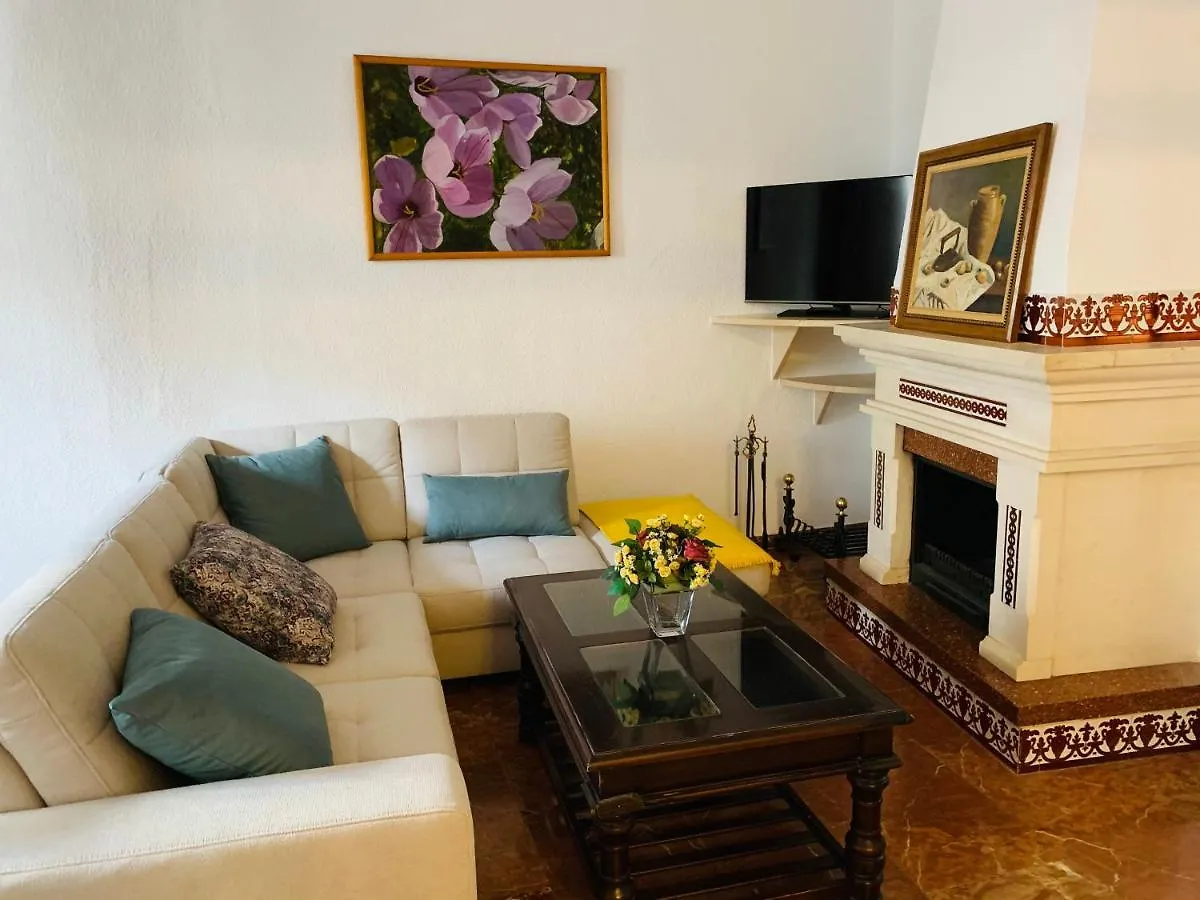 Apartamentos La Casa Del Azafran Cordoba Apartment